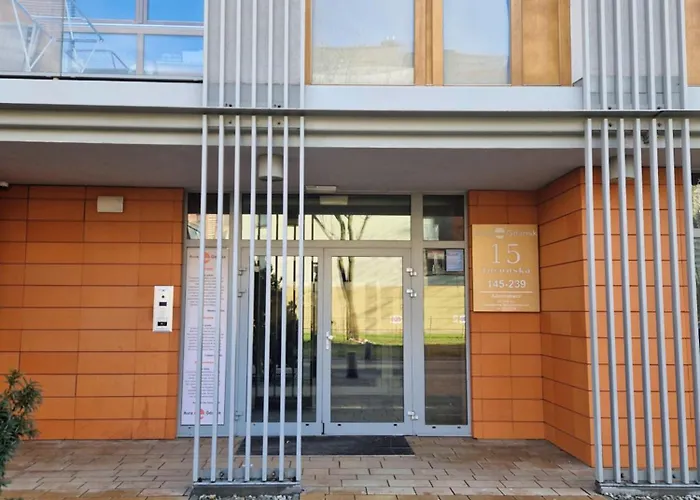 Apartments Chmielna Park By Noclegi Renters شقة غدانسك