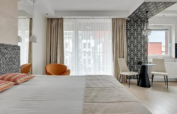 Apartments Chmielna Park By Noclegi Renters شقة